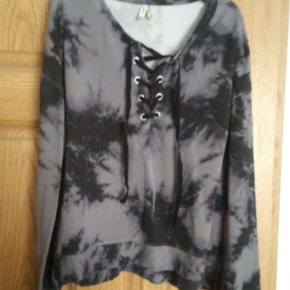 Long sleeve top